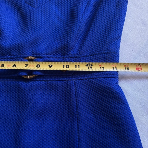 Tahari Arthur S. Levine Blue Sheath Dress Gold Buckle Size 4 Career Workwear - Picture 11 of 13
